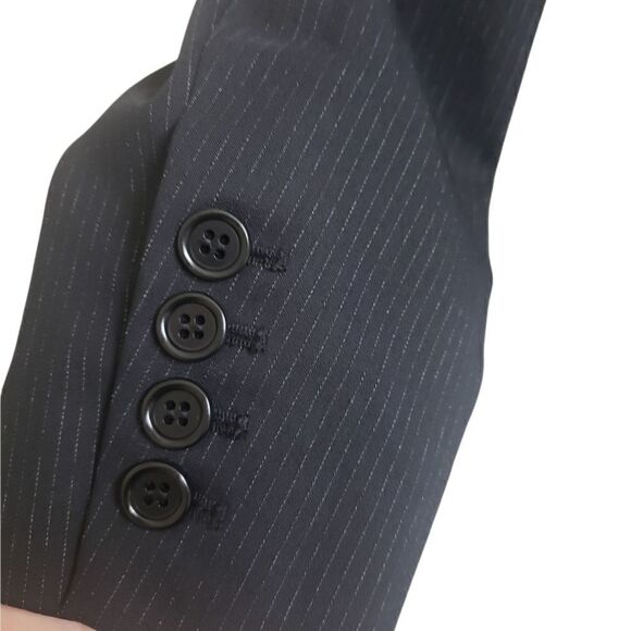 THEORY Black Blazer    - Picture 2 of 5